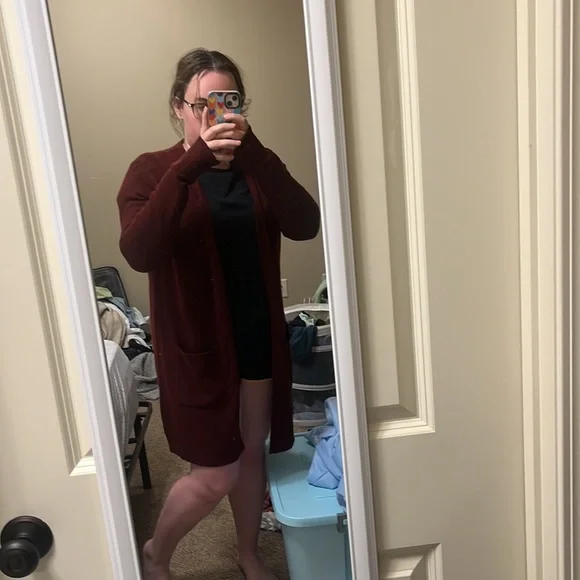 BNWT maroon cardigan - Picture 2 of 4